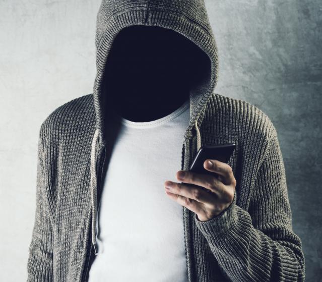 square of Curious About Identity Theft? You're Not Alone (newstyle)